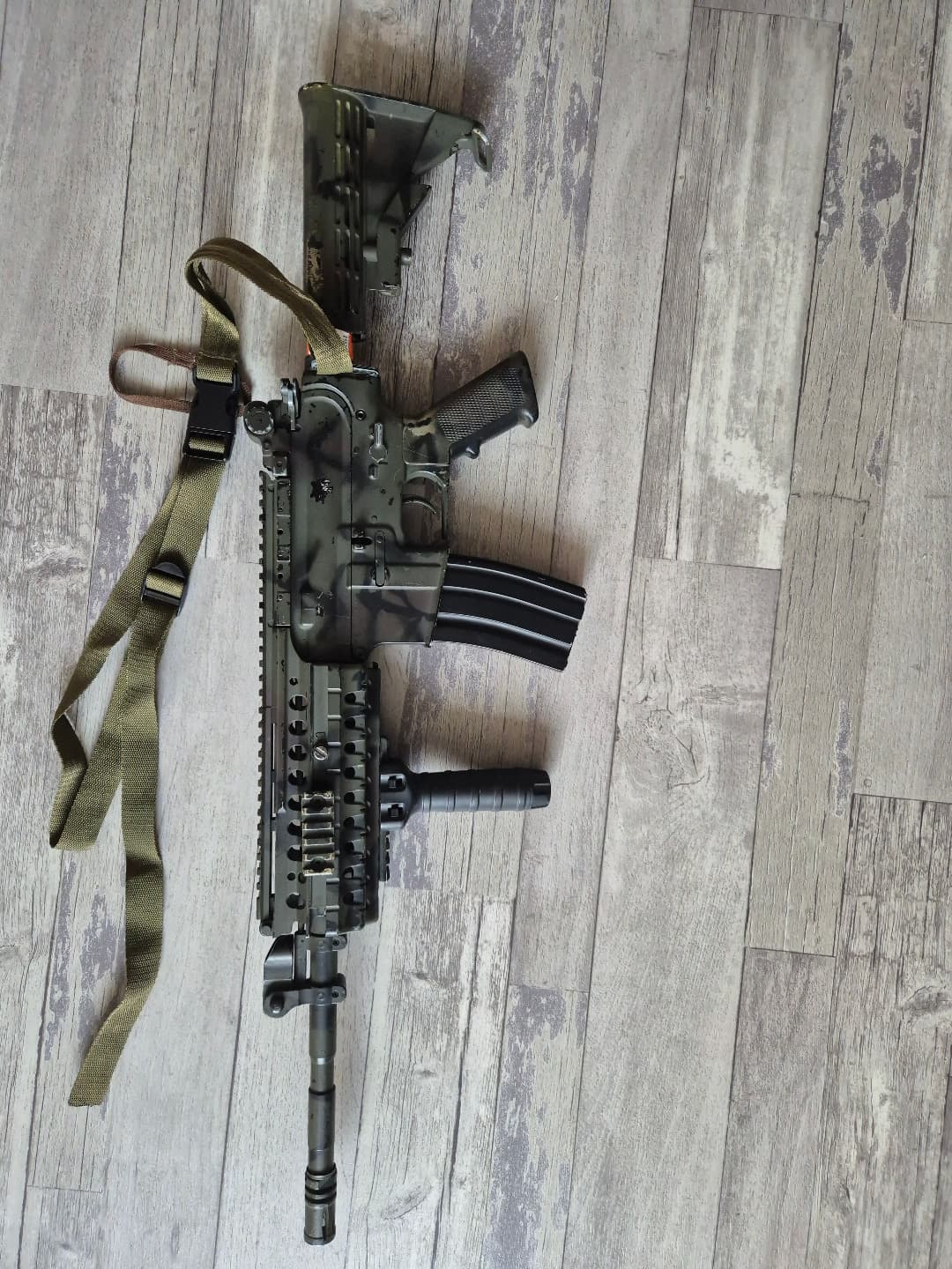 Airsoft set: M4 (CYMA CM.008) + příslušenství