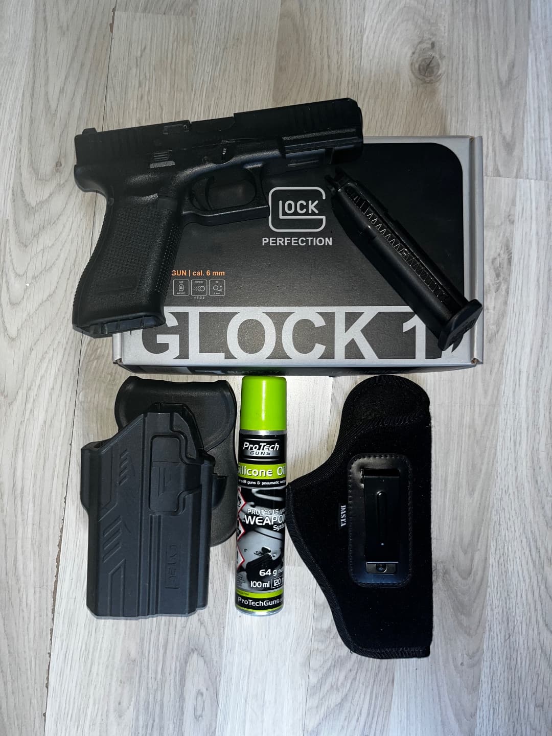 Airsoft Umarex (VFC) Glock 17 Gen5 GBB – TOP stav + pouzdra Cytac a Dasta