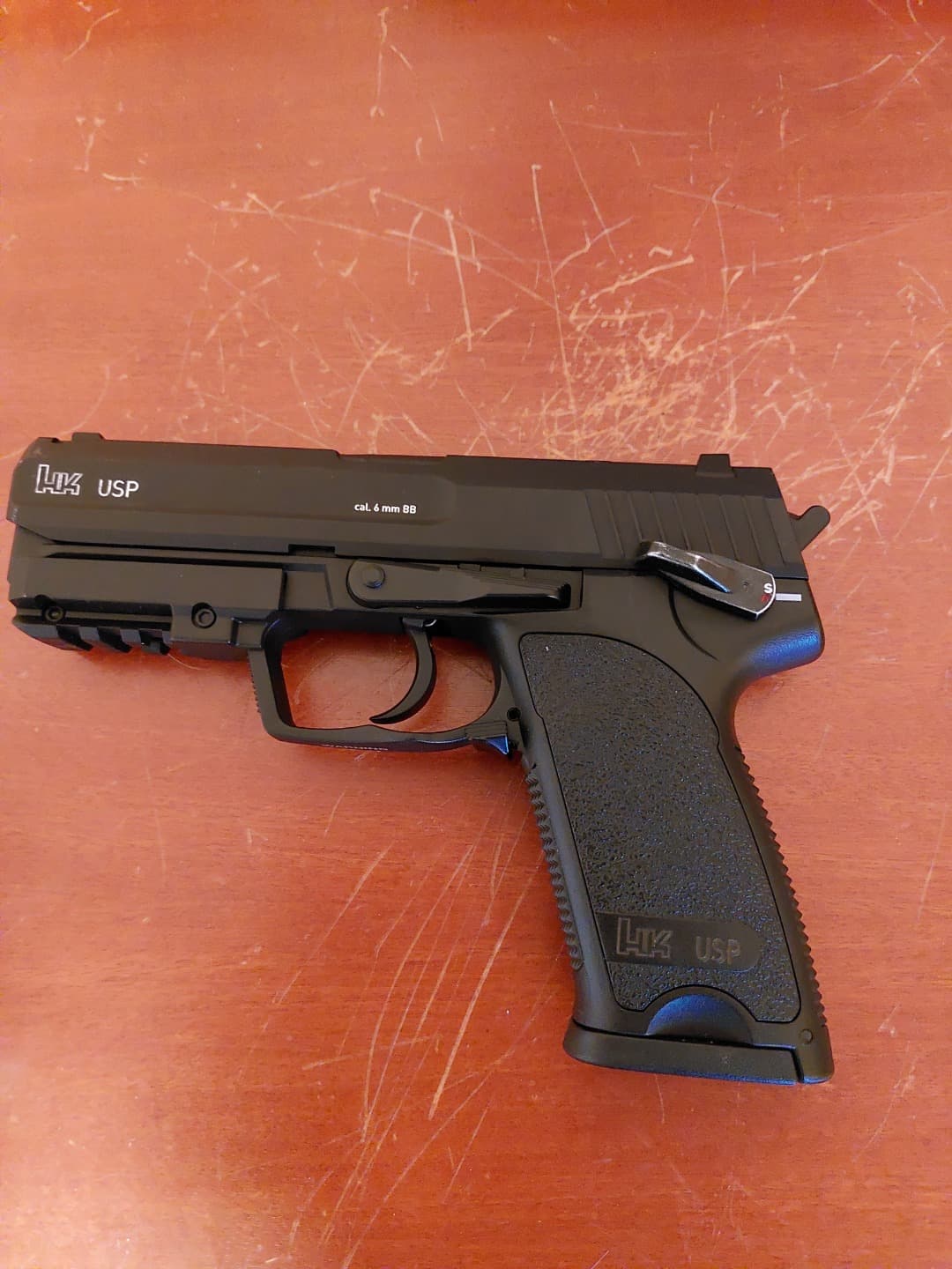 AEP Cyma CM.125S (HK USP) + příslušenství, jako nová (AirsoftPro)